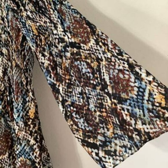 Multicolor Women's Top - Picture 6 of 8